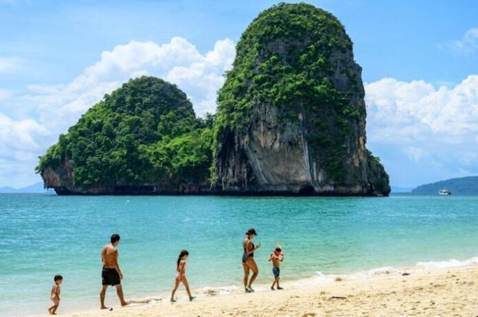 TAILANDIA REABRE